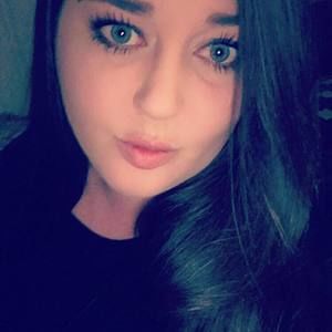 Meet your Posher, Rayna